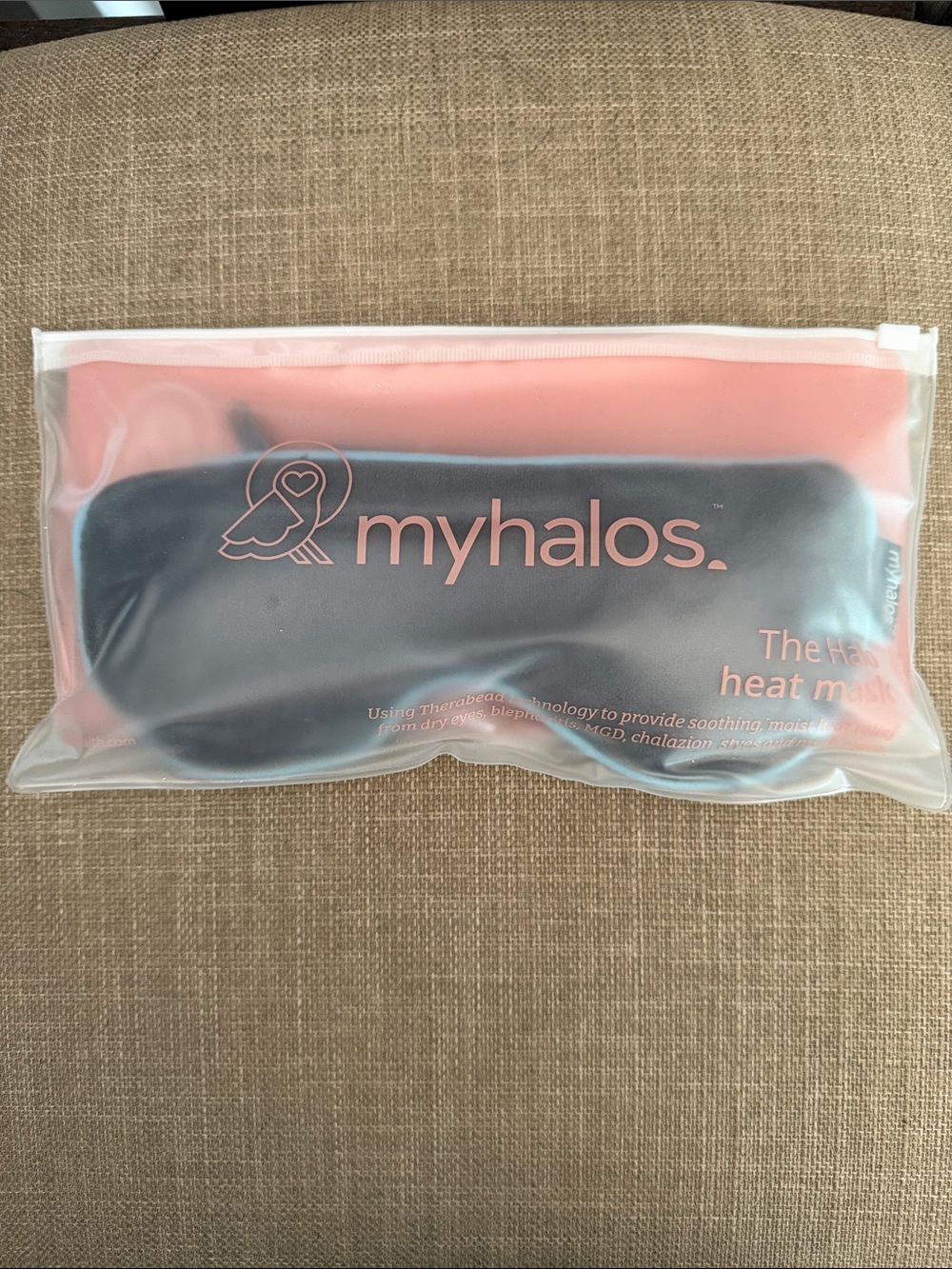 NWT myhalos Heat Mask Eye Mask in Gray with Light Blue Piping